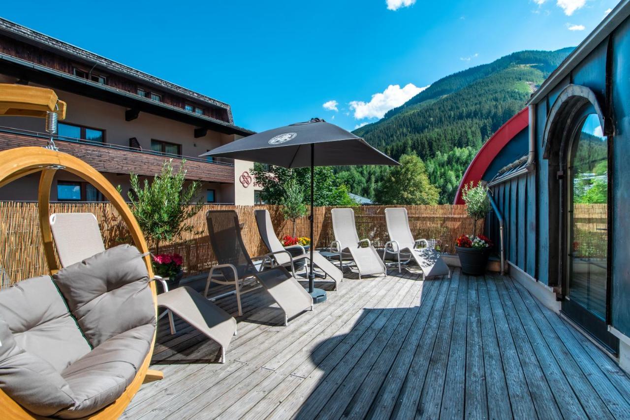 Jufa Alpenhotel Saalbach Exterior photo