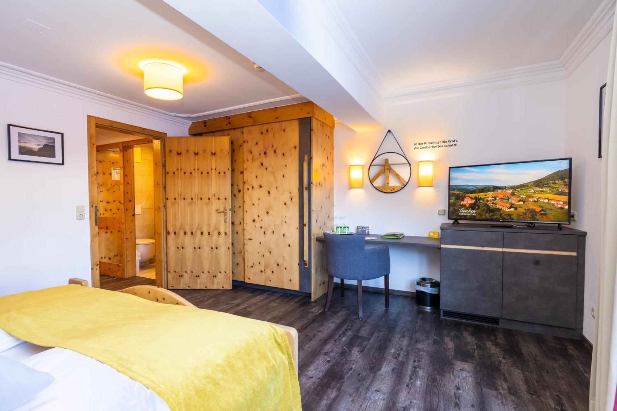 Jufa Alpenhotel Saalbach Exterior photo
